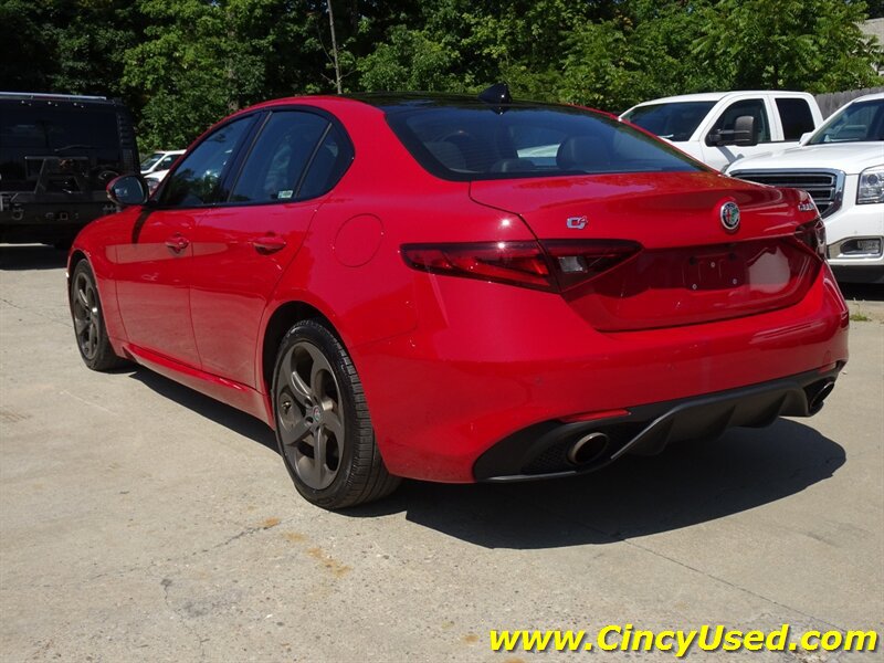 Used 2017 Alfa Romeo Giulia AWD image 8