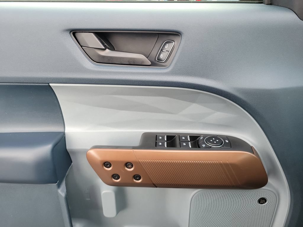 Certified 2024 Ford Maverick Lariat FWD image 20