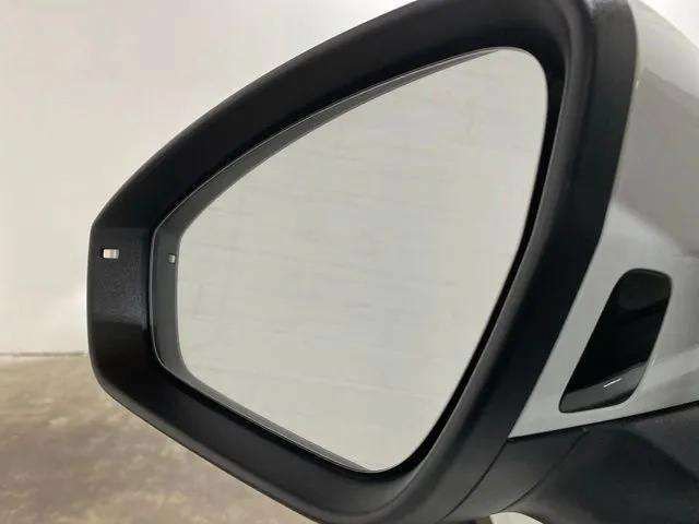 Used 2024 Volkswagen ID.4 2WD image 92
