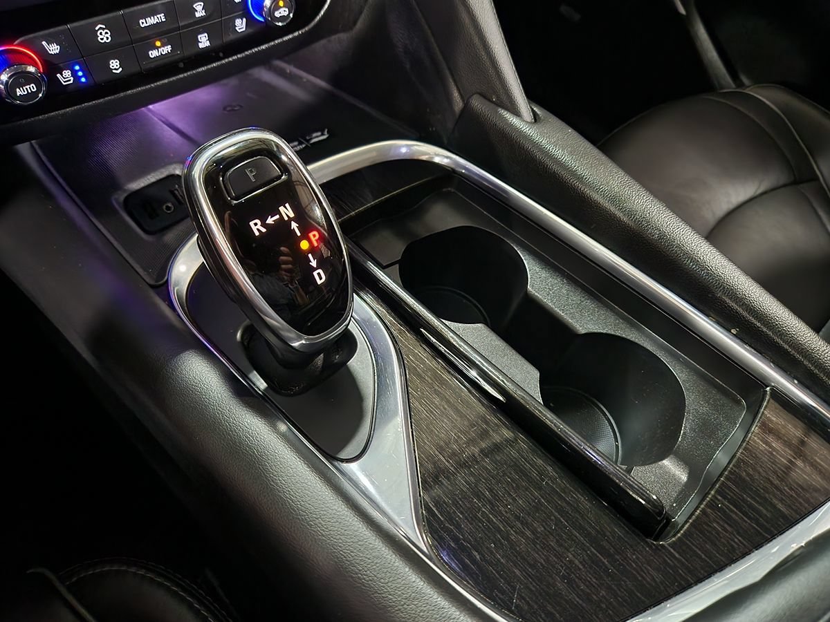Used 2019 Buick Enclave Avenir w/ Avenir Technology Package FWD image 40