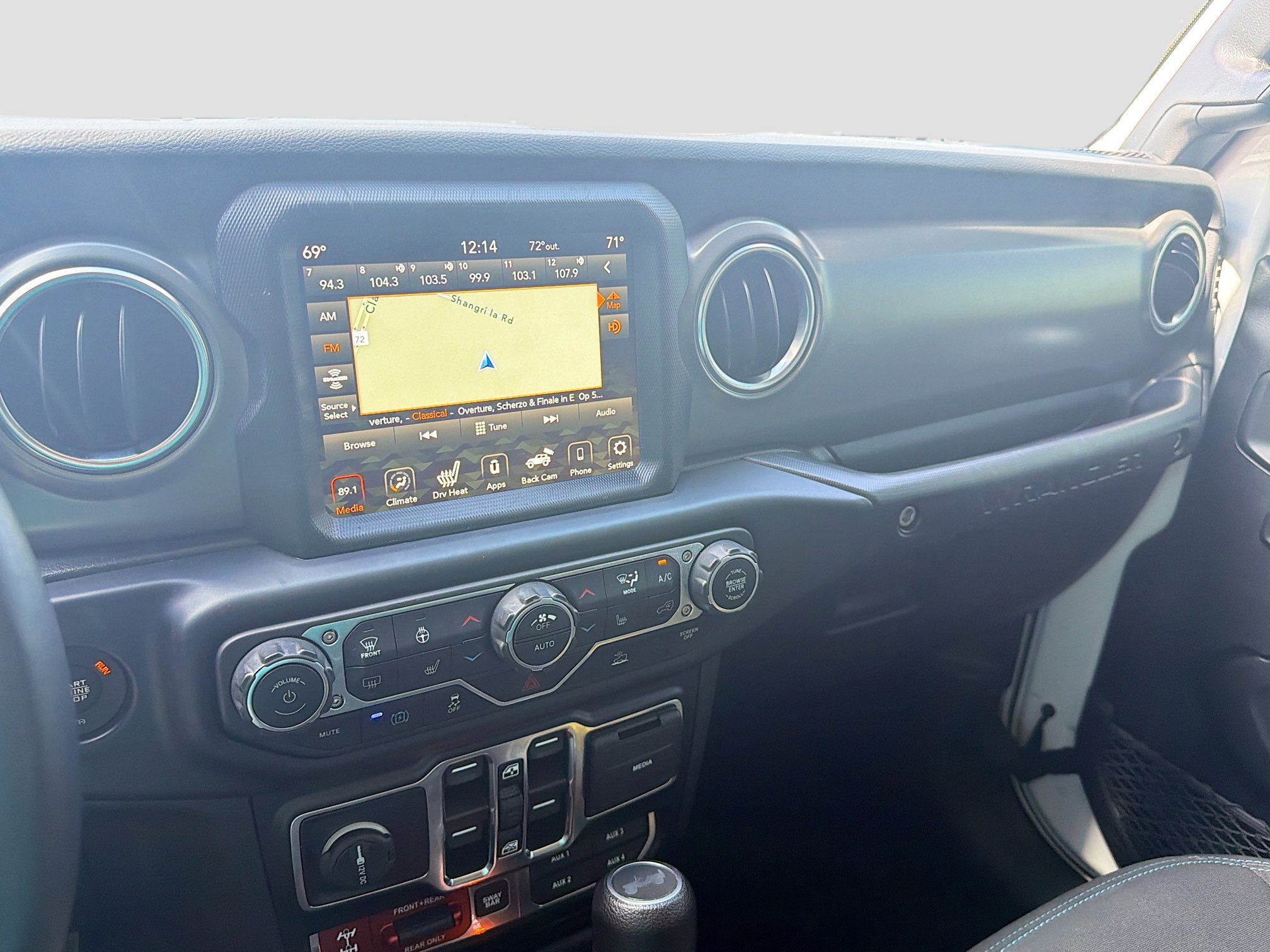 Used 2022 Jeep Wrangler Unlimited Rubicon 4xe w/ Cold Weather Group image 26