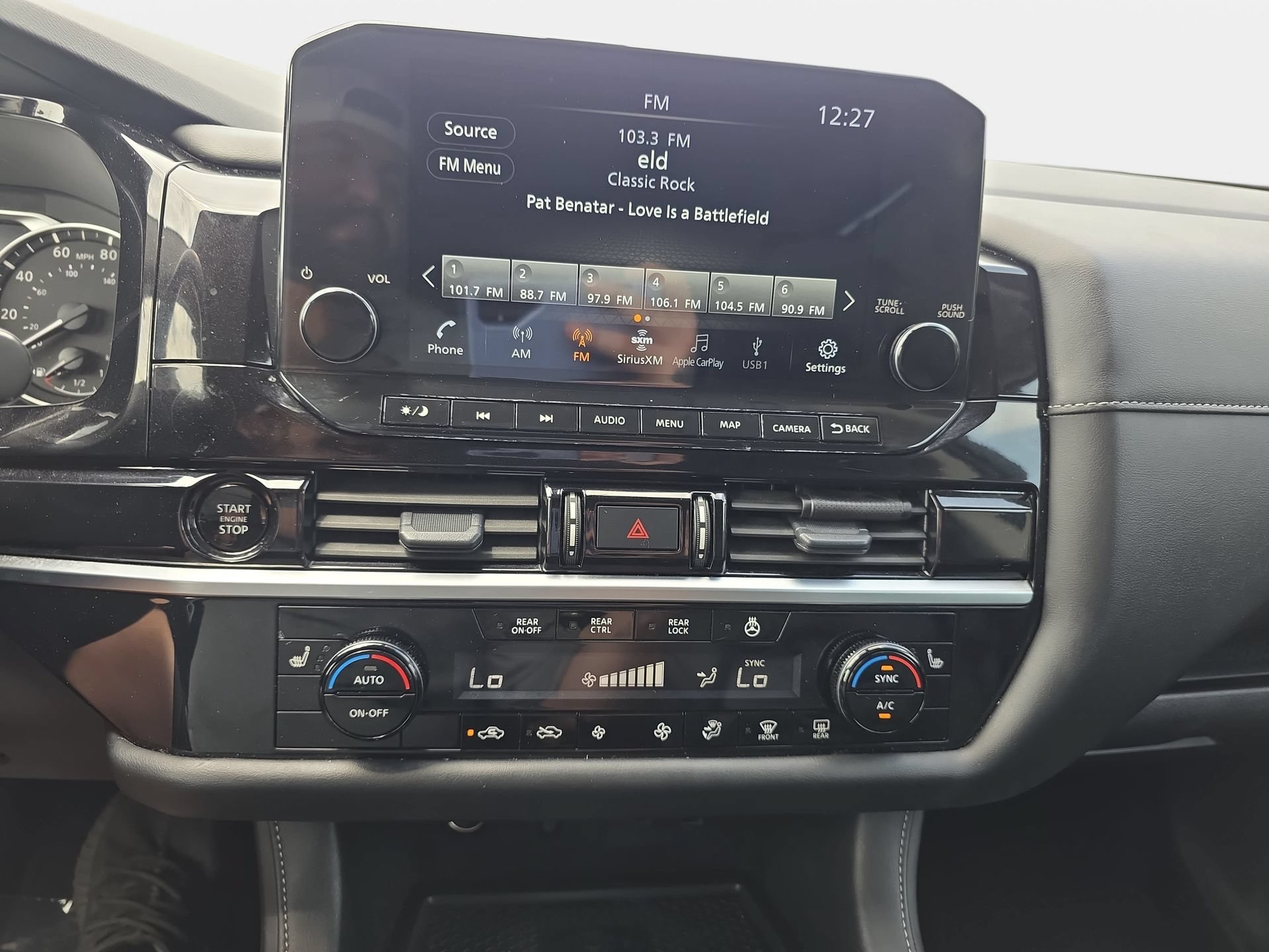 Used 2025 Nissan Pathfinder SL FWD image 20