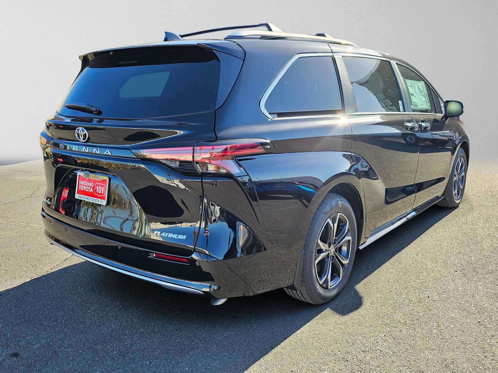 New 2026 Toyota Sienna Platinum AWD/4WD image 3