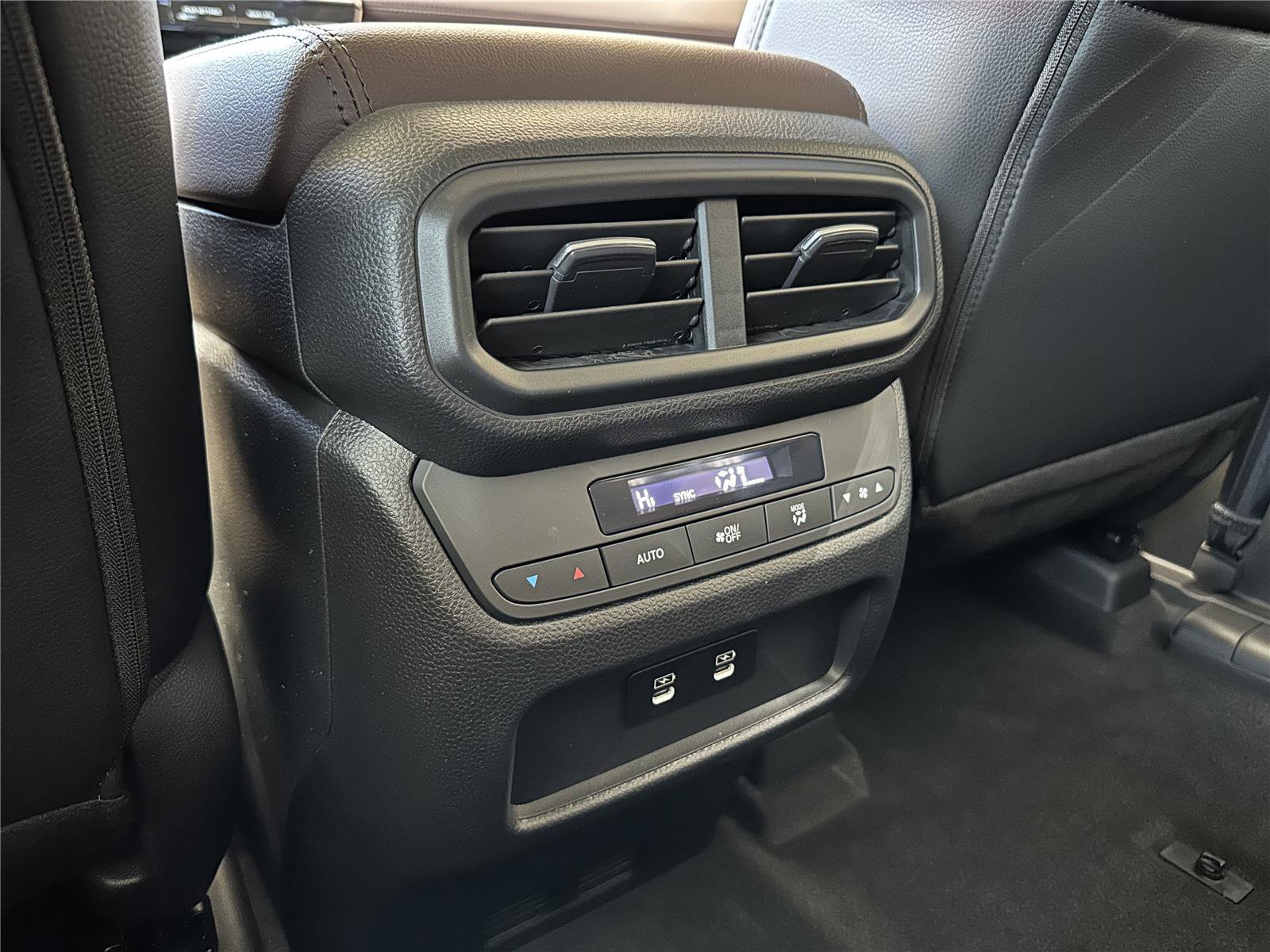 New 2026 Honda Pilot Touring image 27