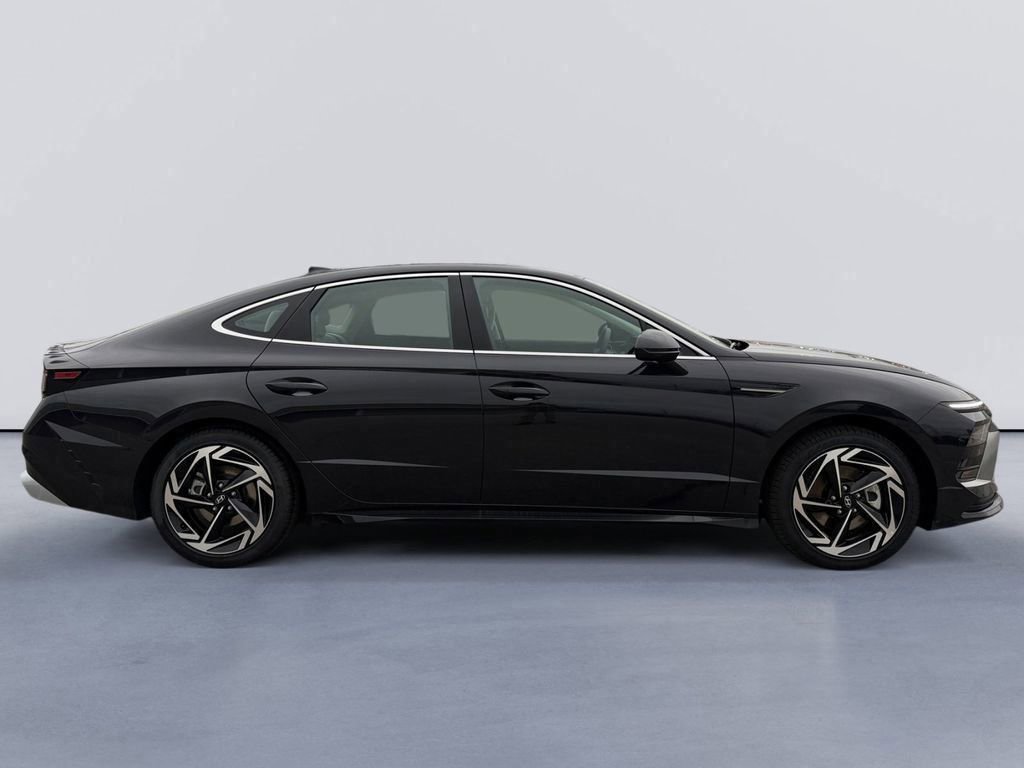 New 2026 Hyundai Sonata SEL image 2