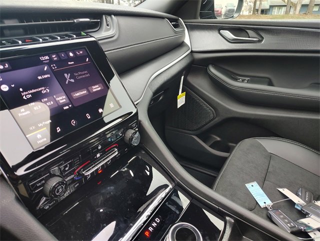 New 2025 Jeep Grand Cherokee 4WD image 28