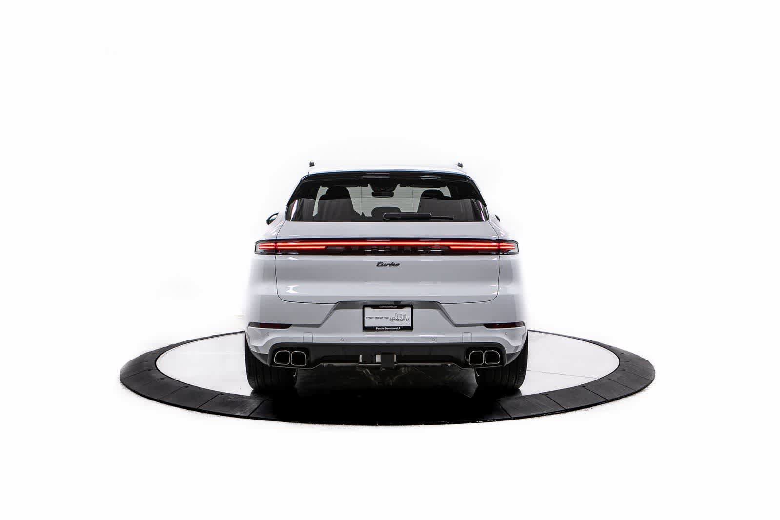 New 2026 Porsche Cayenne Turbo image 6