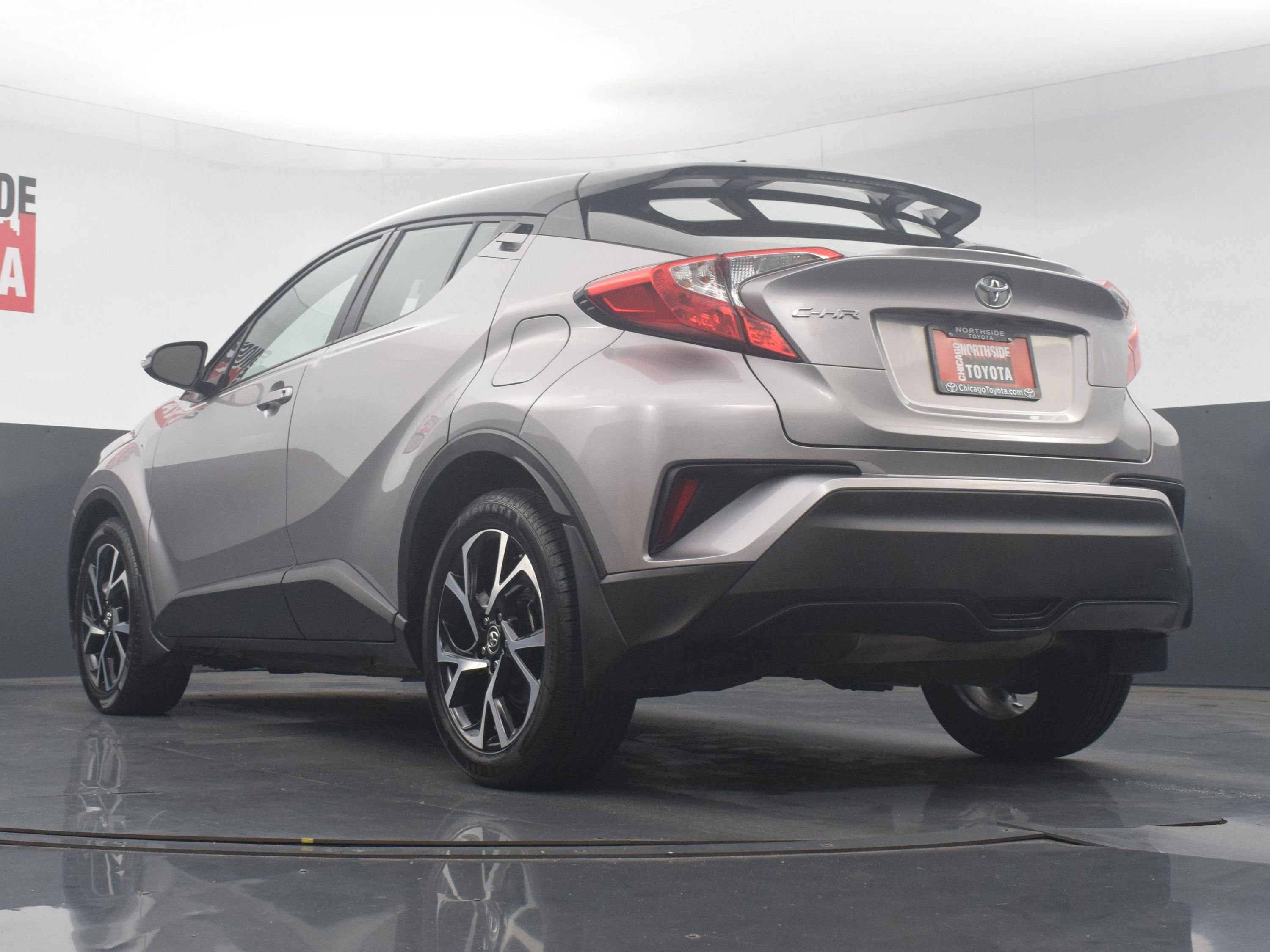 Used 2019 Toyota C-HR XLE image 26