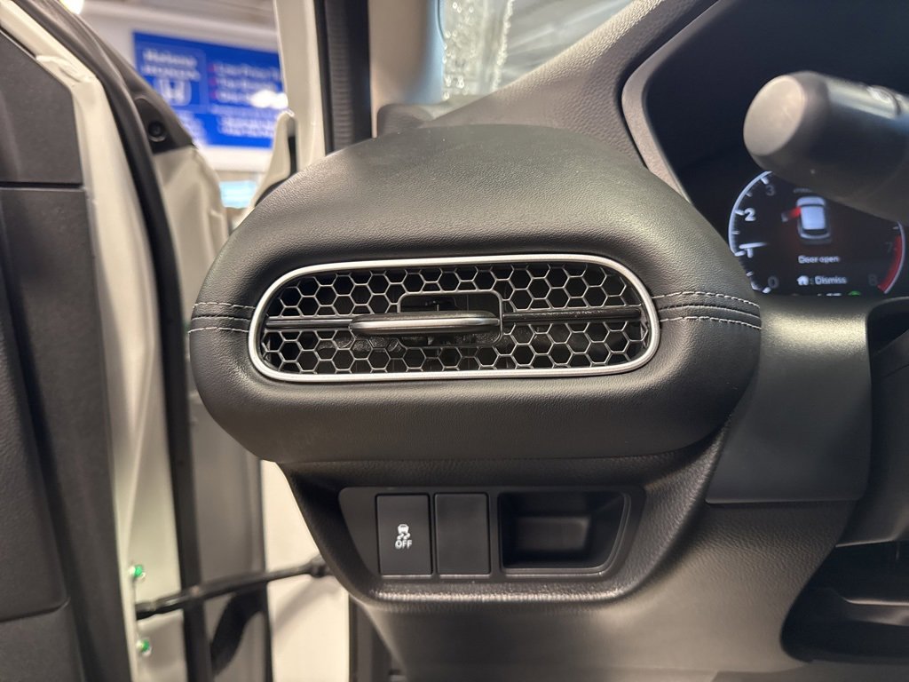 Used 2026 Honda HR-V EX-L image 19