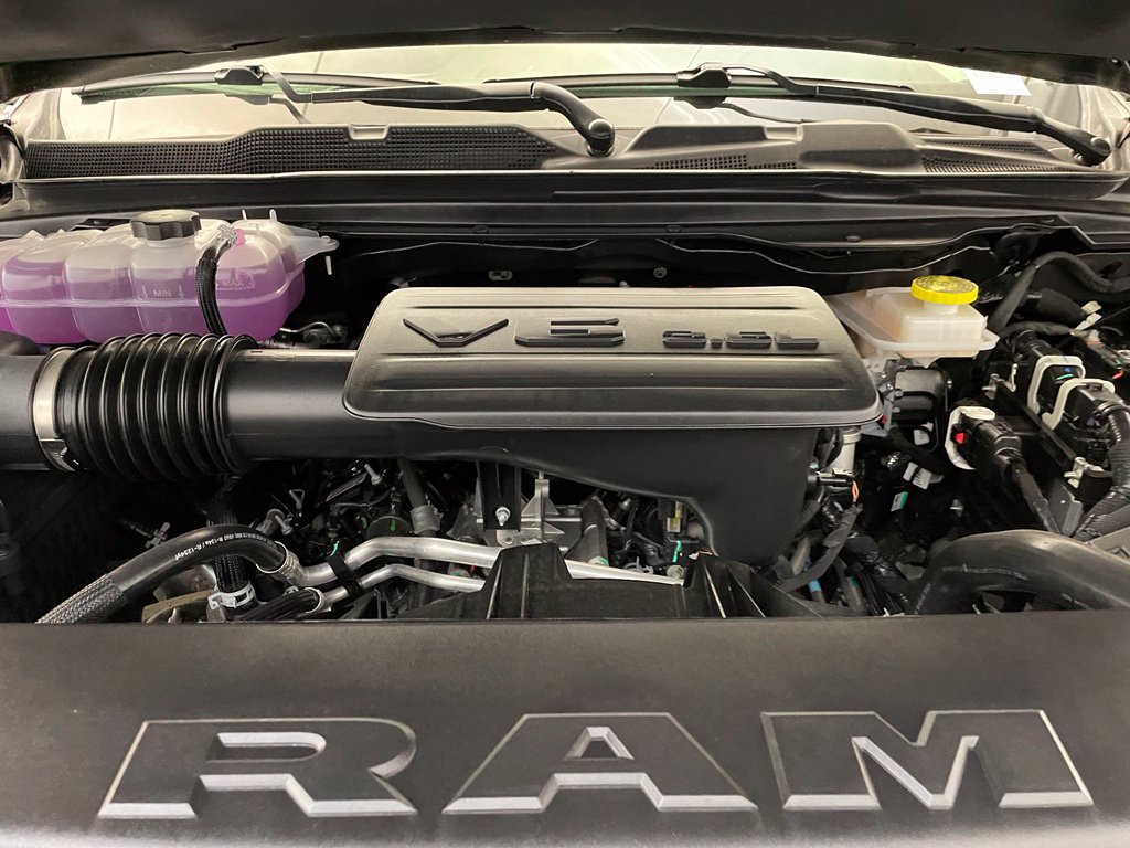 New 2026 RAM 1500 Express AWD/4WD image 18