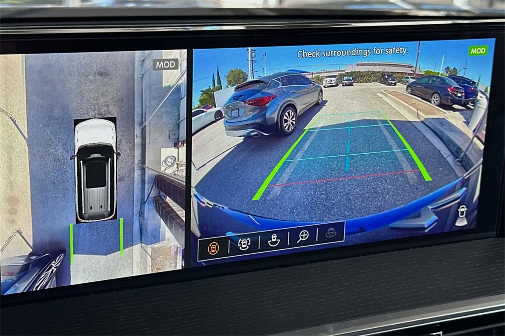 New 2025 INFINITI QX80 Sensory image 17