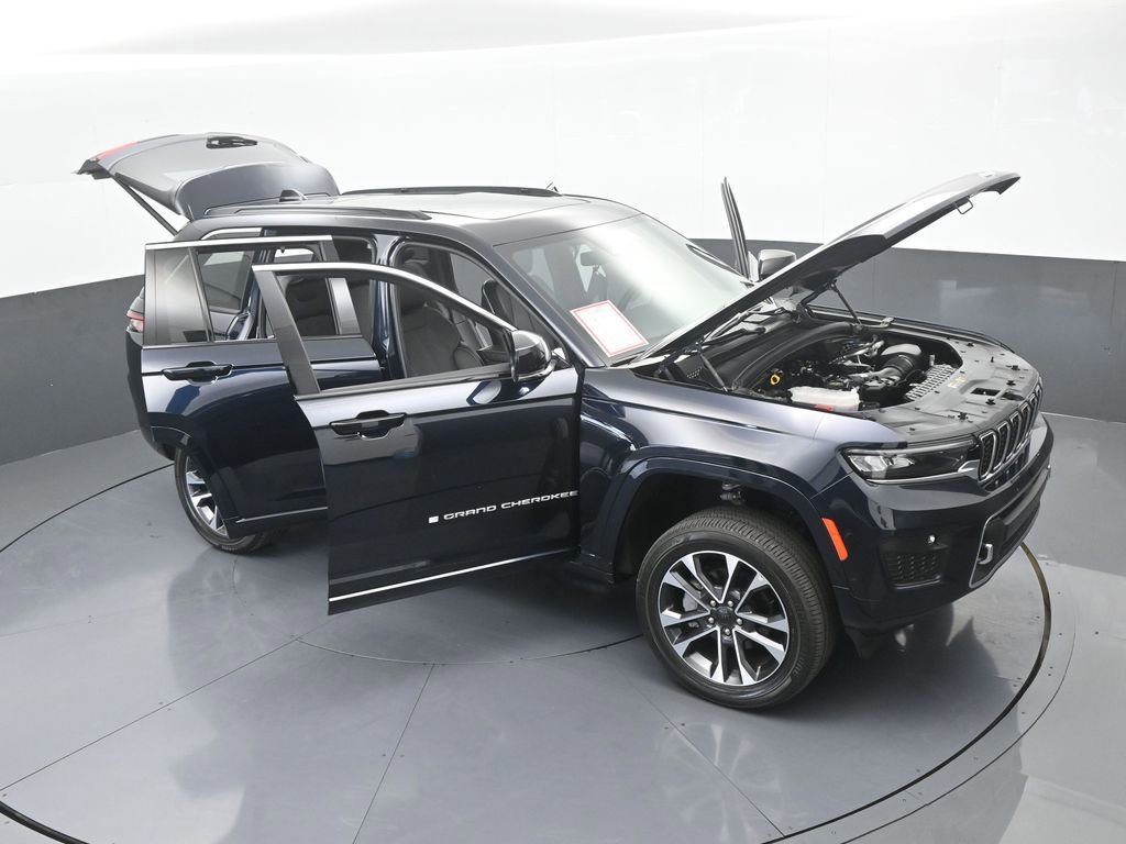 Used 2024 Jeep Grand Cherokee Overland w/ Luxury Tech Group IV image 78