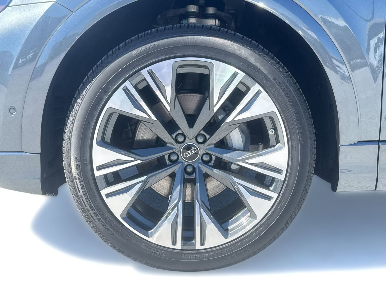 New 2026 Audi Q8 Premium Plus AWD/4WD image 12