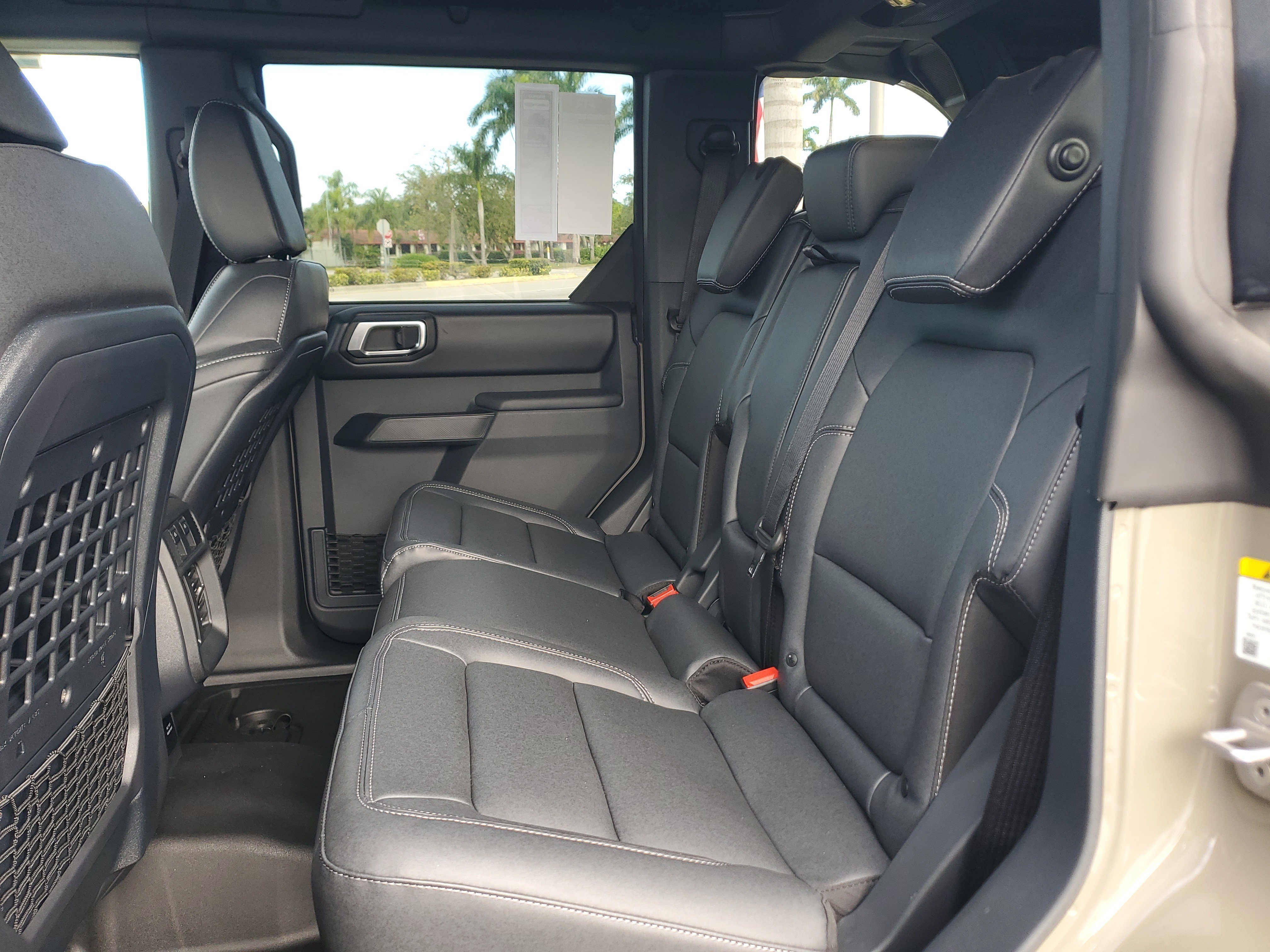 New 2025 Ford Bronco Badlands AWD/4WD image 12