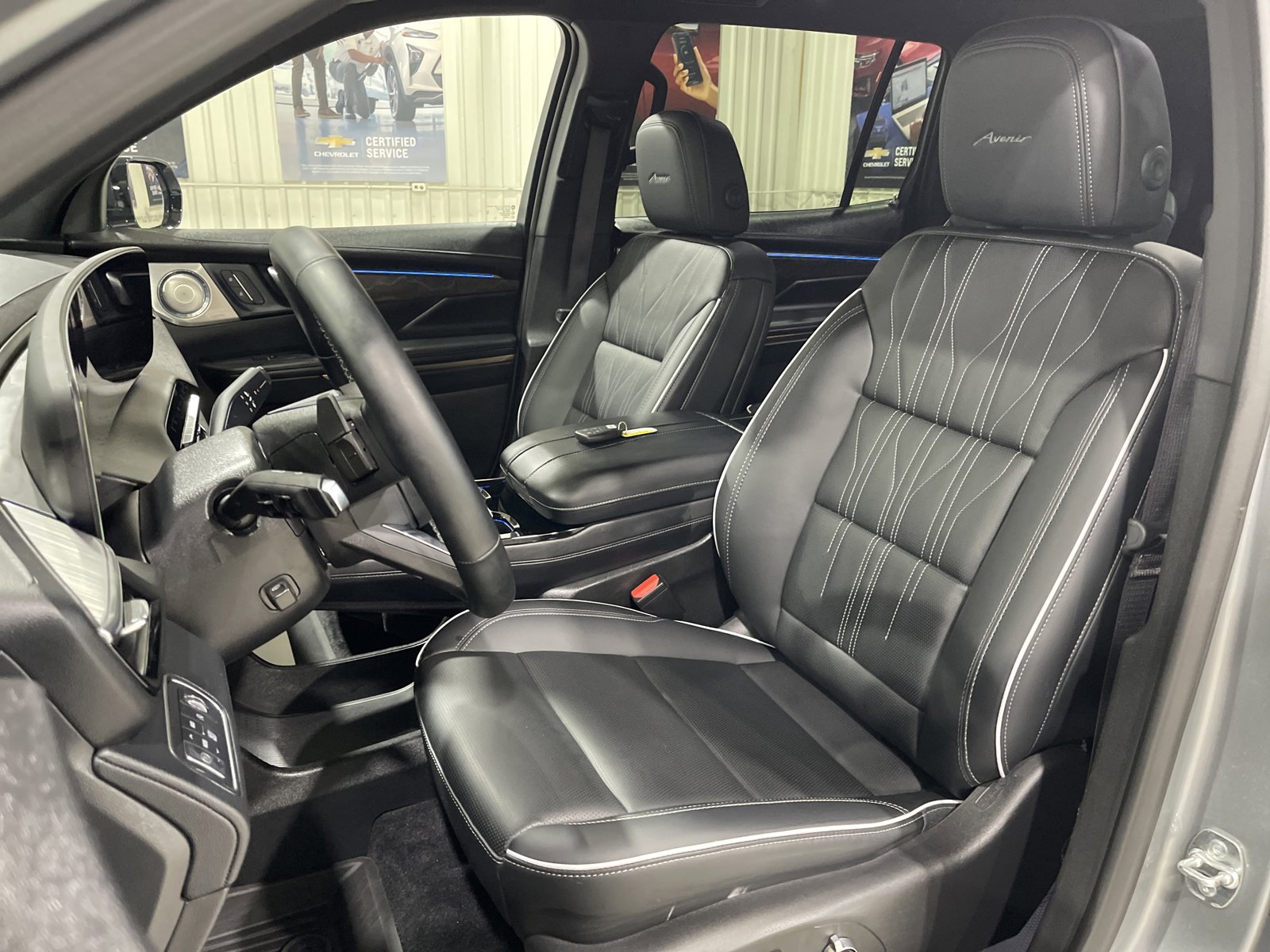 Used 2025 Buick Enclave Avenir w/ Trailering Package, 5000 lbs. AWD/4WD image 20