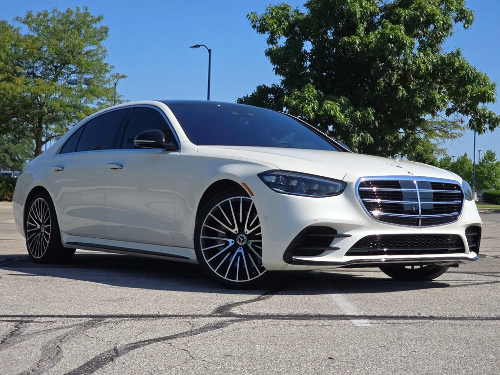 Used 2022 Mercedes-Benz S 580 4MATIC Sedan image 1