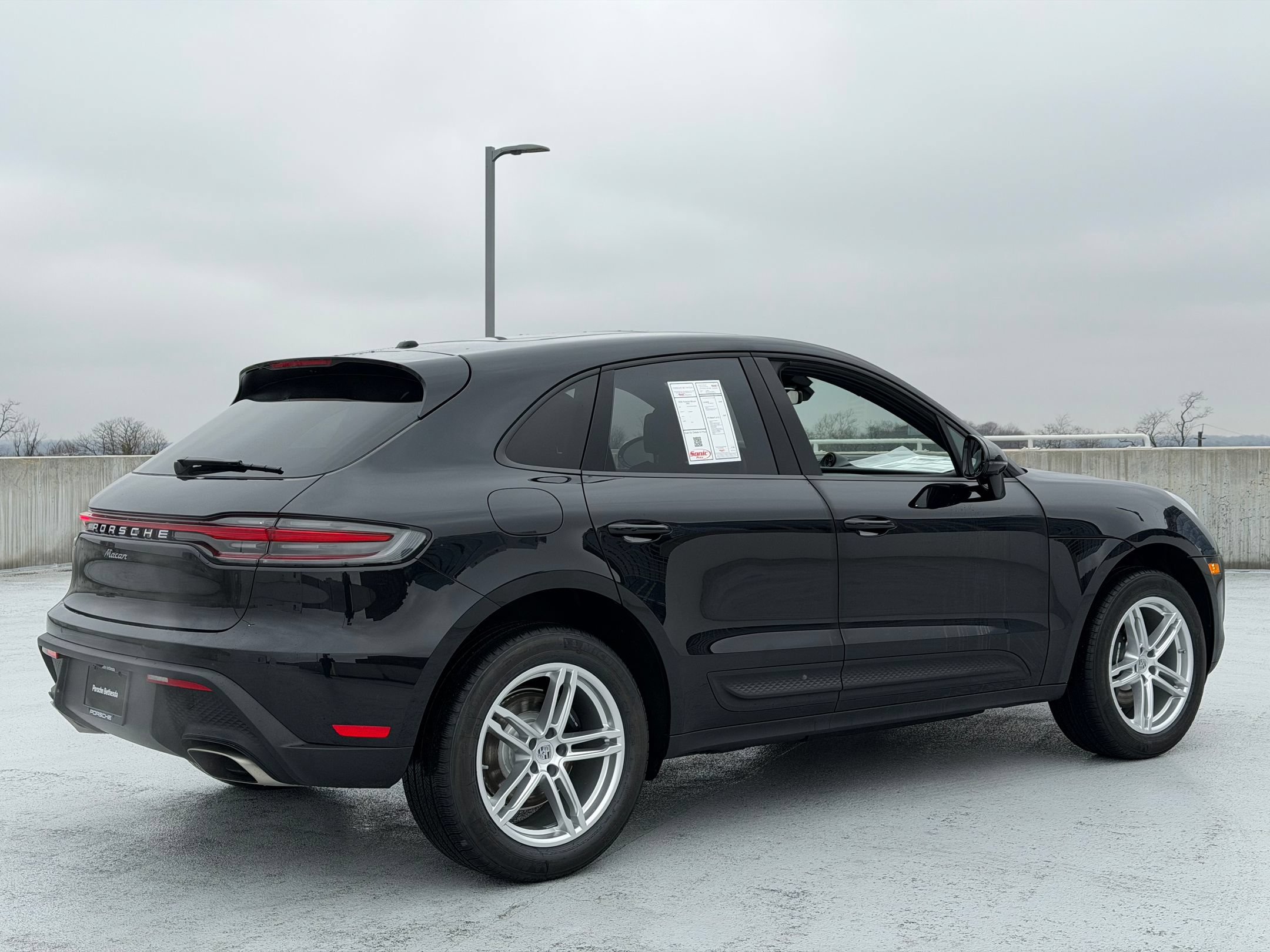 Certified 2026 Porsche Macan AWD/4WD image 7
