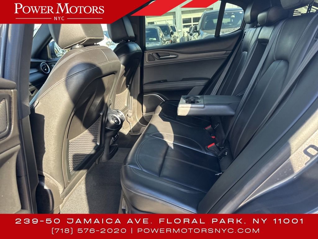 Used 2023 Alfa Romeo Stelvio Ti image 26