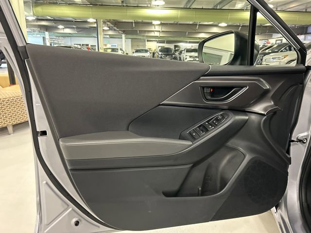 Certified 2025 Subaru Impreza 2.0i image 9