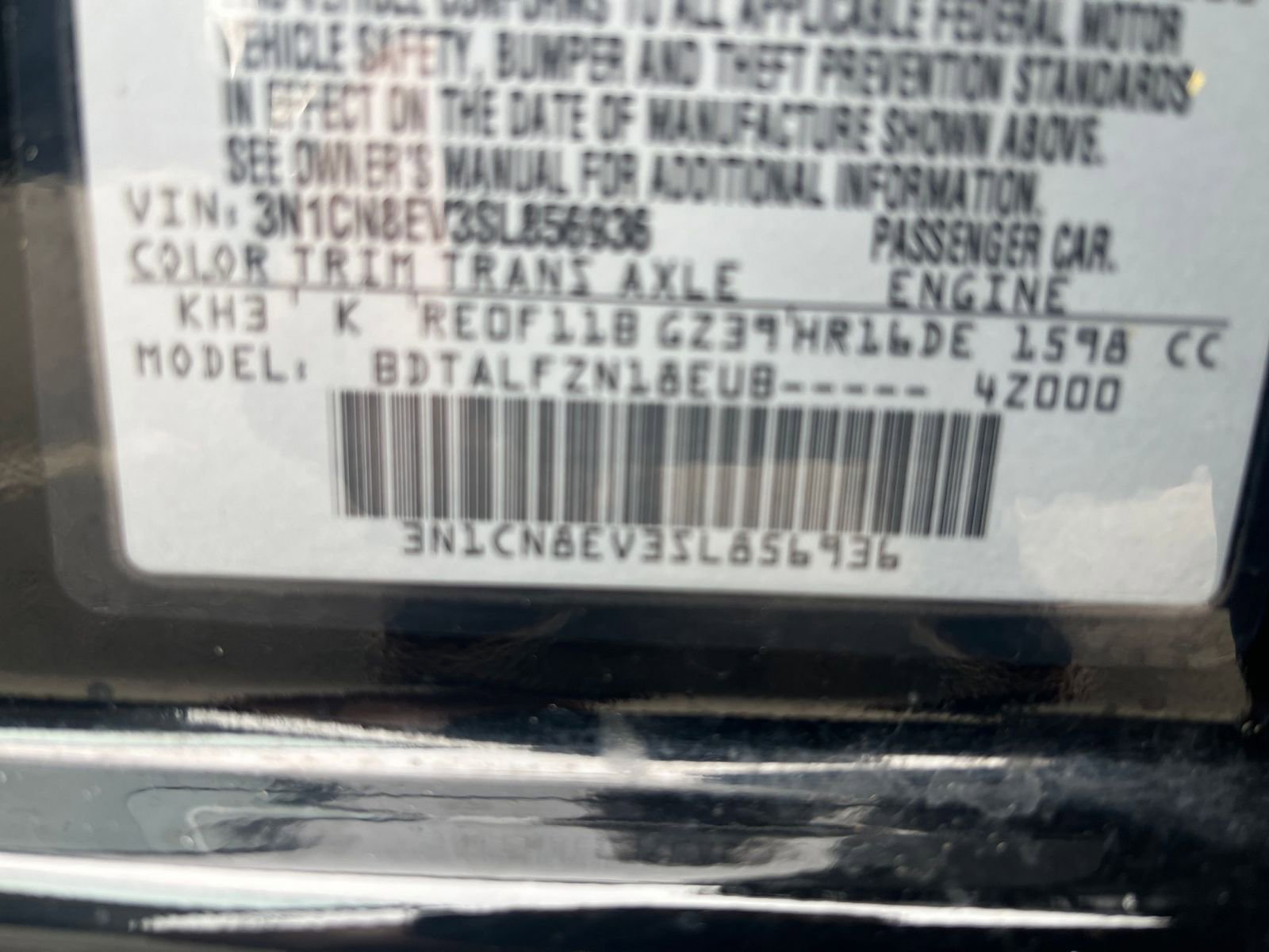 Used 2025 Nissan Versa SV FWD image 28