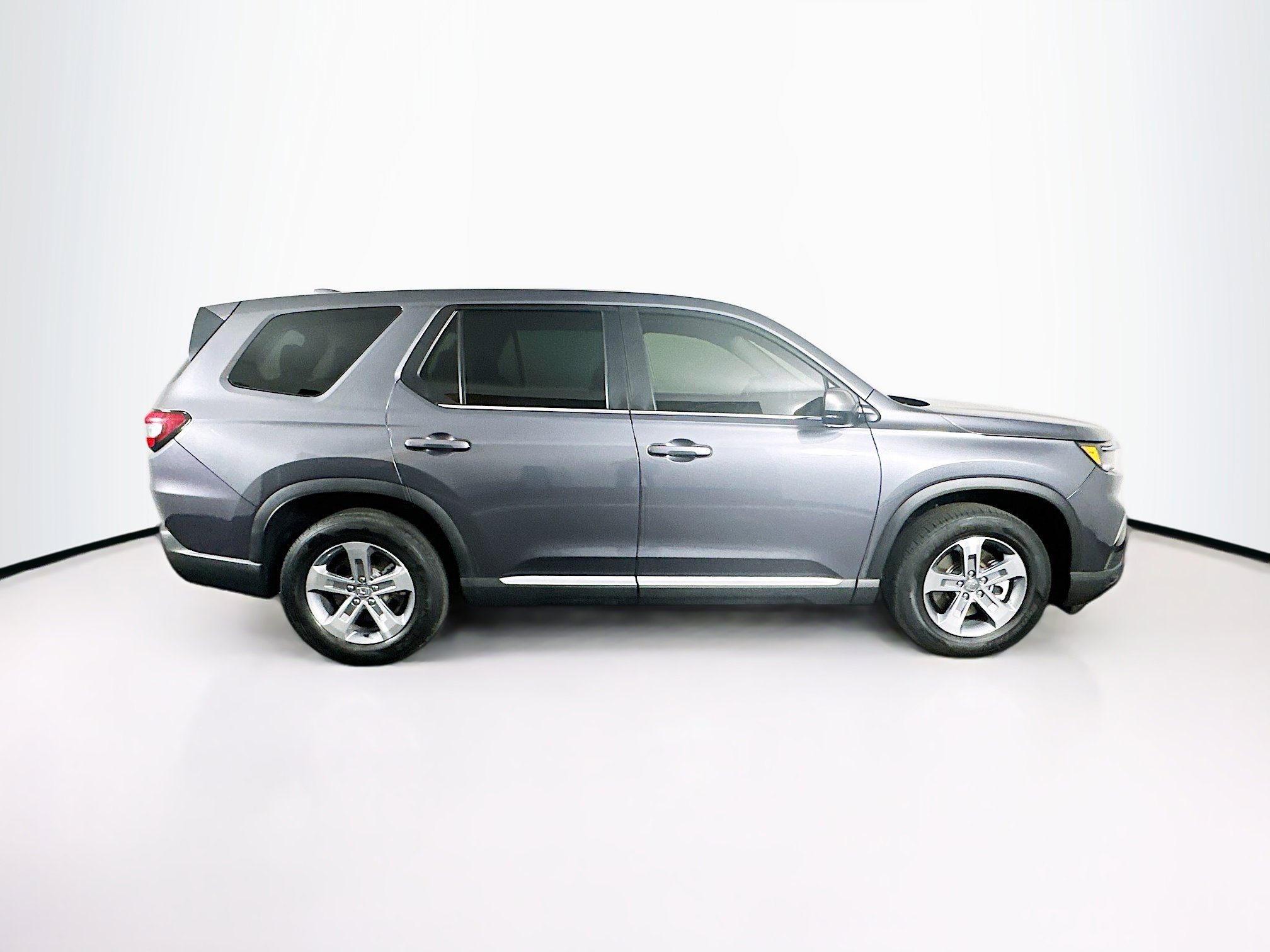 Used 2025 Honda Pilot EX-L image 10