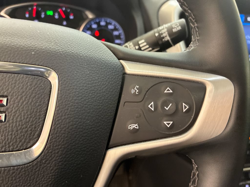 Used 2023 GMC Terrain SLT w/ Infotainment Package II AWD/4WD image 22