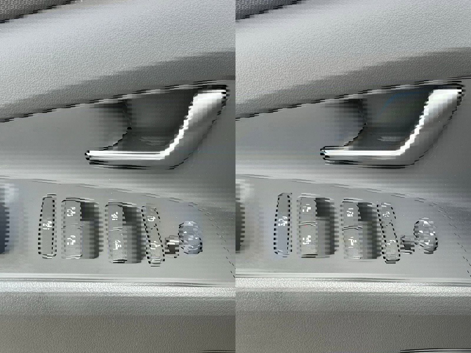 Used 2024 Hyundai Elantra SEL image 24