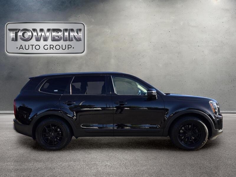 Used 2021 Kia Telluride EX w/ Towing Package FWD image 3