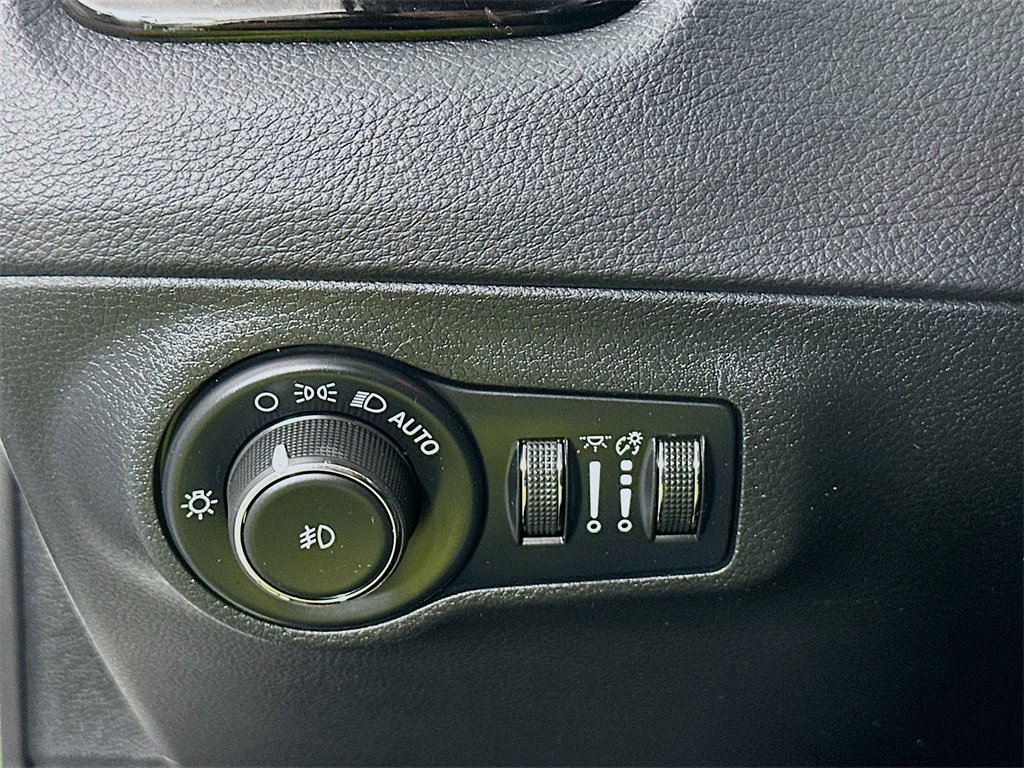 Used 2019 Jeep Compass Altitude image 10