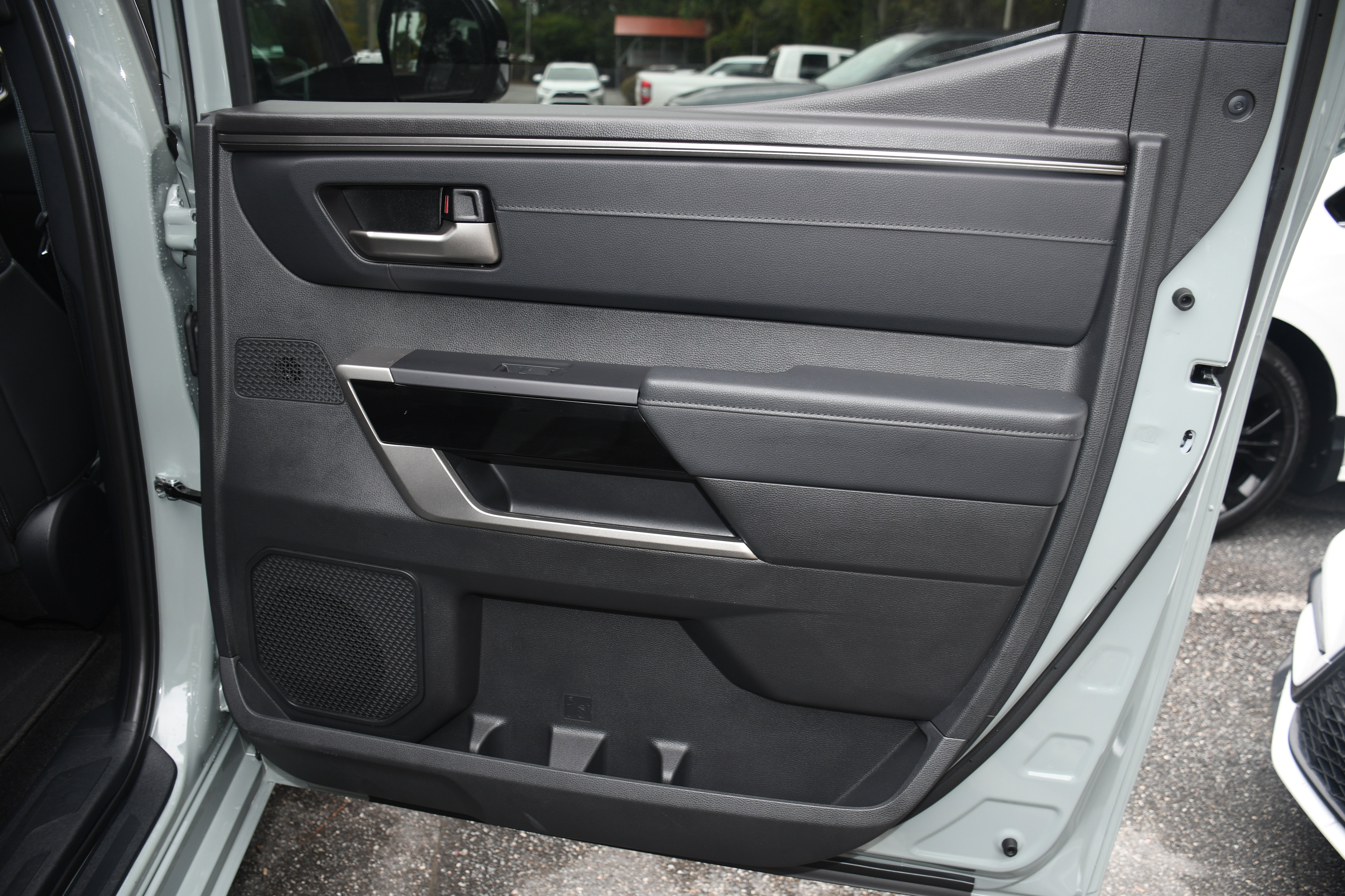 Used 2025 Toyota Tundra Limited image 20