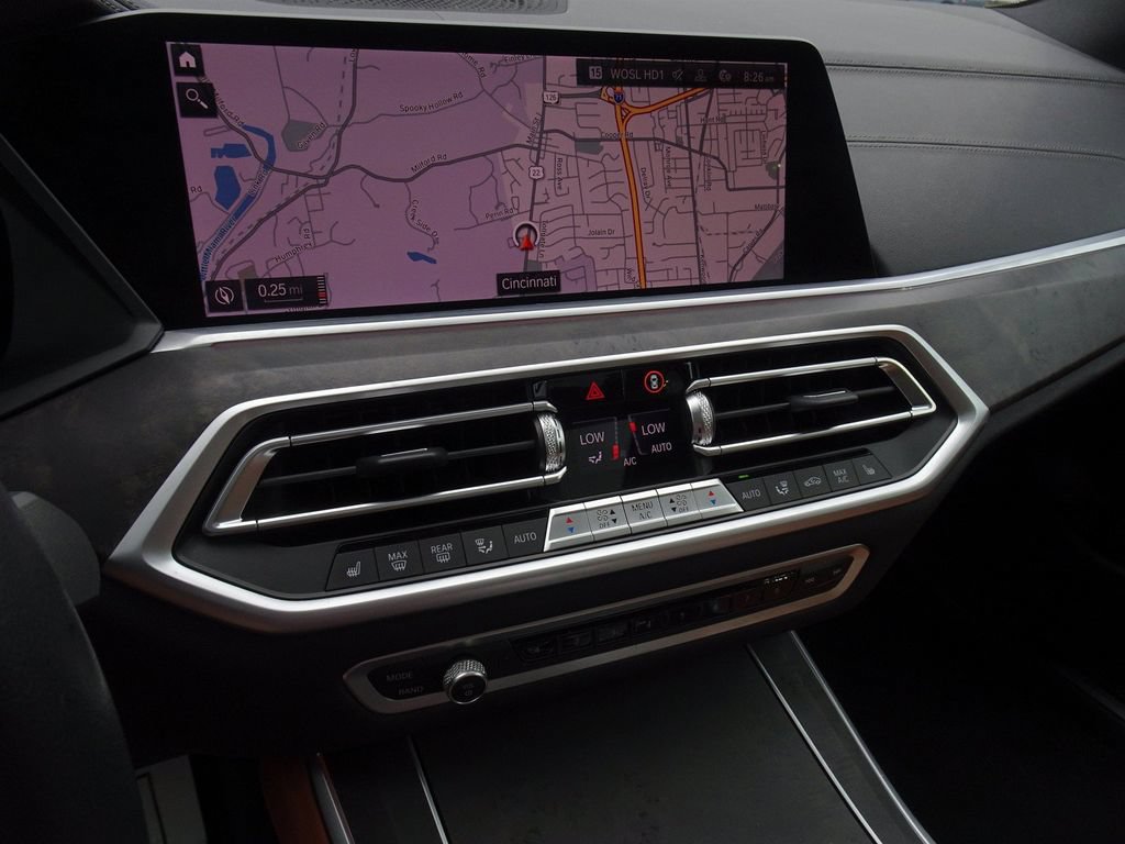Used 2022 BMW X5 xDrive40i w/ Premium Package AWD/4WD image 18