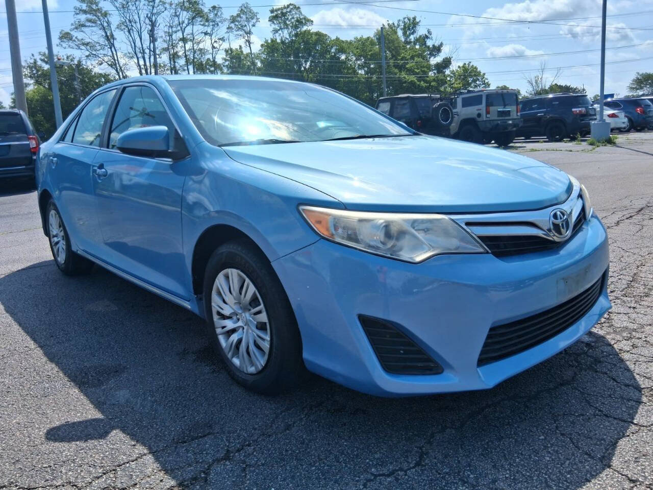 Used 2012 Toyota Camry LE FWD image 3