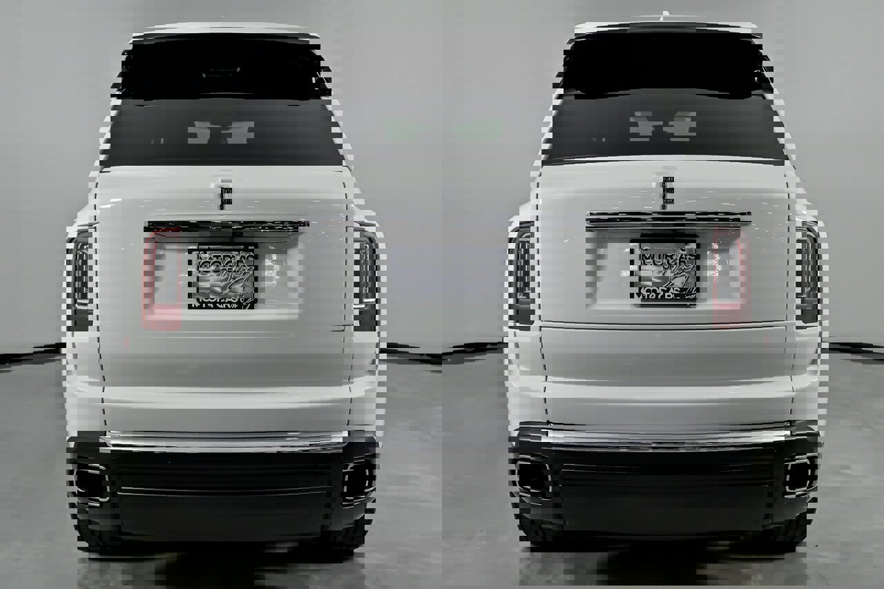 Used 2023 Rolls-Royce Cullinan w/ Leather Finishing Pack image 10