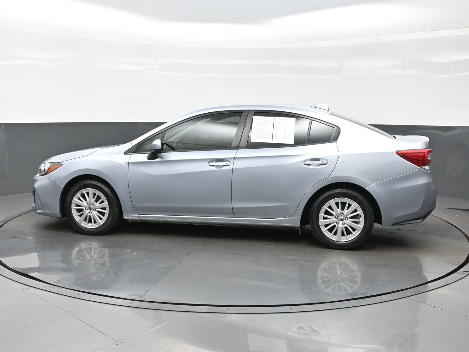 Used 2018 Subaru Impreza 2.0i Premium w/ Eyesight & BSD & Rcta AWD/4WD image 3