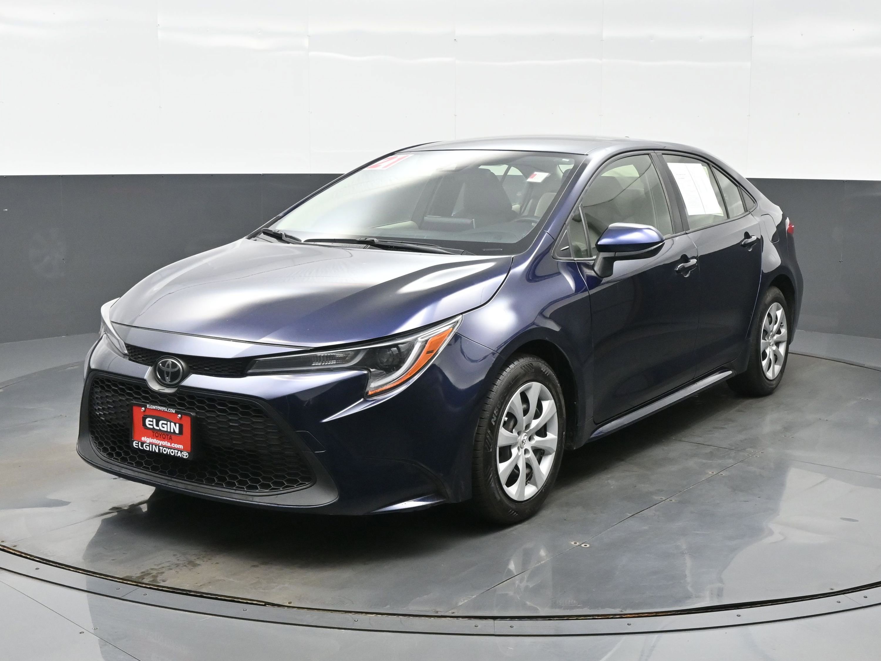 Used 2021 Toyota Corolla LE w/ Carpet Mat Package (TMS) image 2