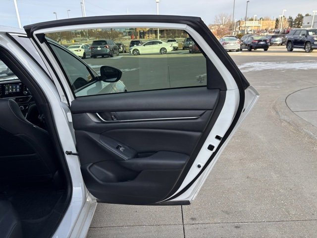 Used 2022 Honda Accord Sport image 26