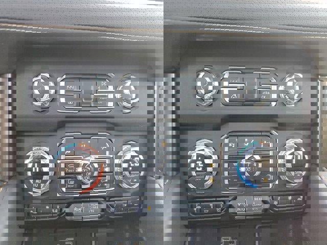 Used 2022 GMC Yukon AT4 image 25