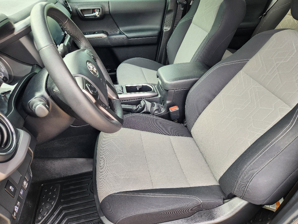 Used 2023 Toyota Tacoma TRD Off-Road w/ Technology Package image 14