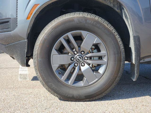 Certified 2025 Nissan Frontier SV AWD/4WD image 7