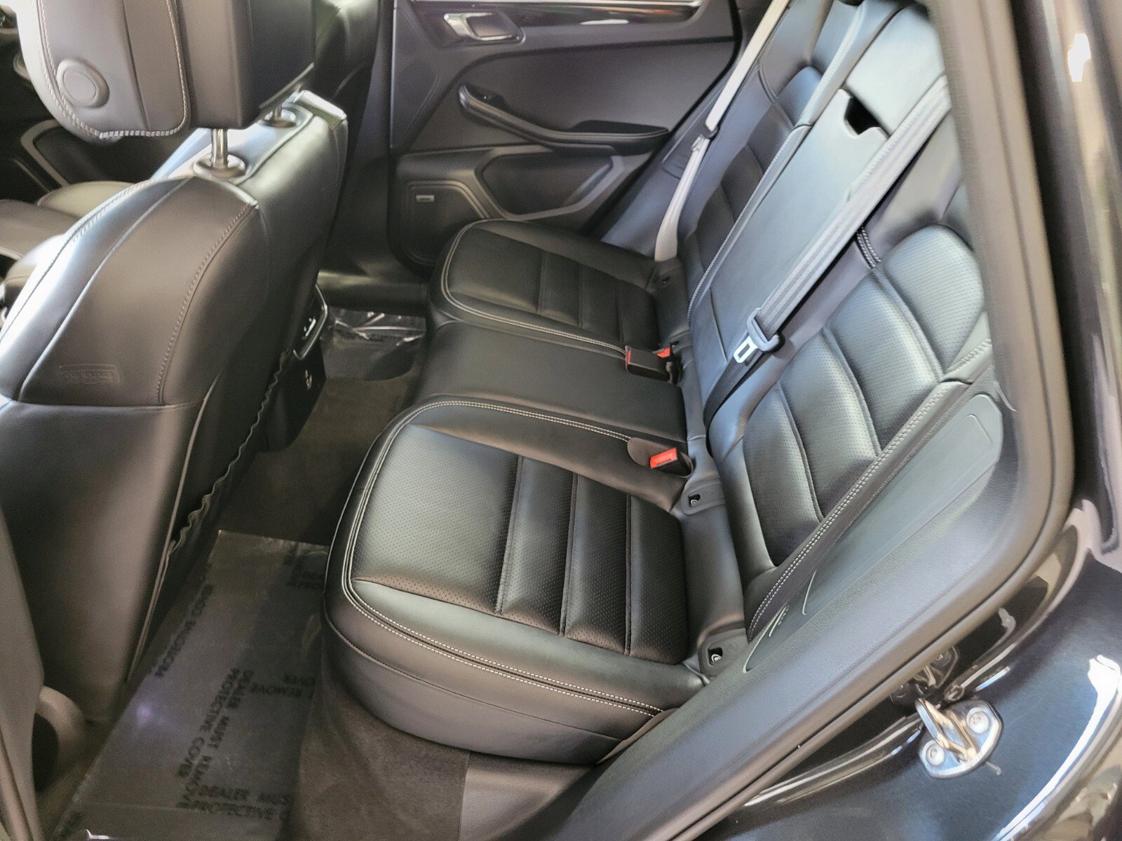 Used 2025 Porsche Macan S image 12