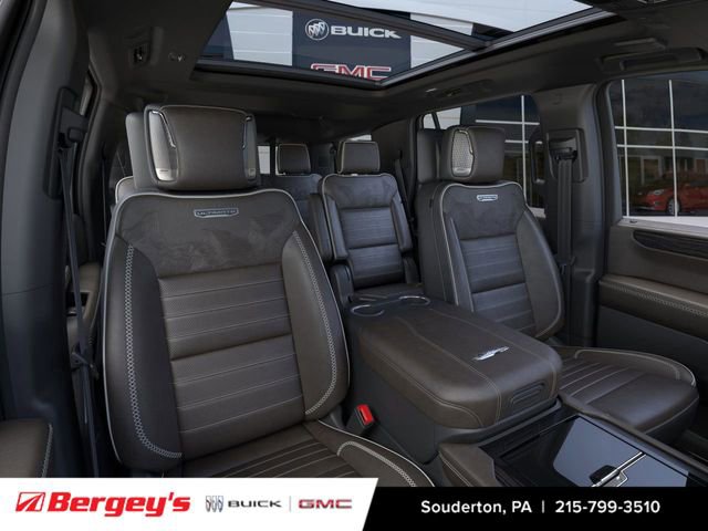 New 2026 GMC Yukon Denali Ultimate w/ LPO, Floor Liner Package image 18