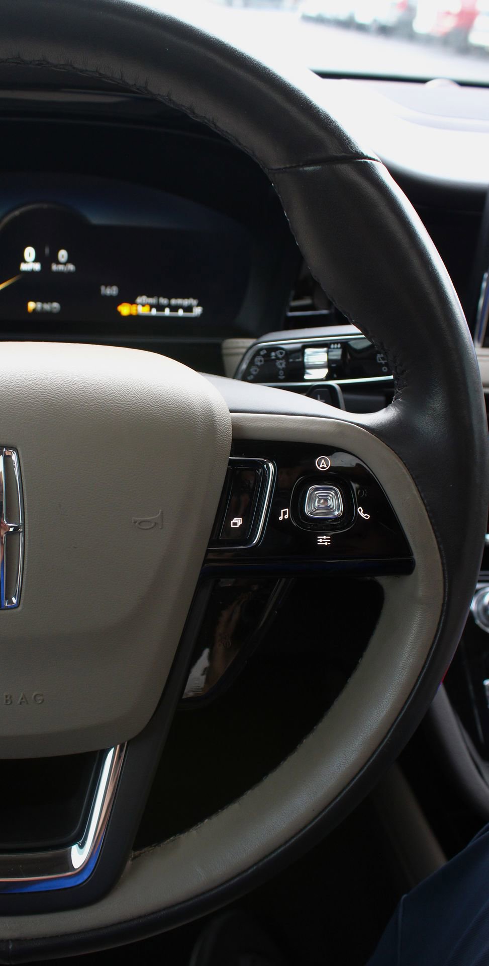 Used 2021 Lincoln Corsair Reserve w/ Equipment Group 201A image 24