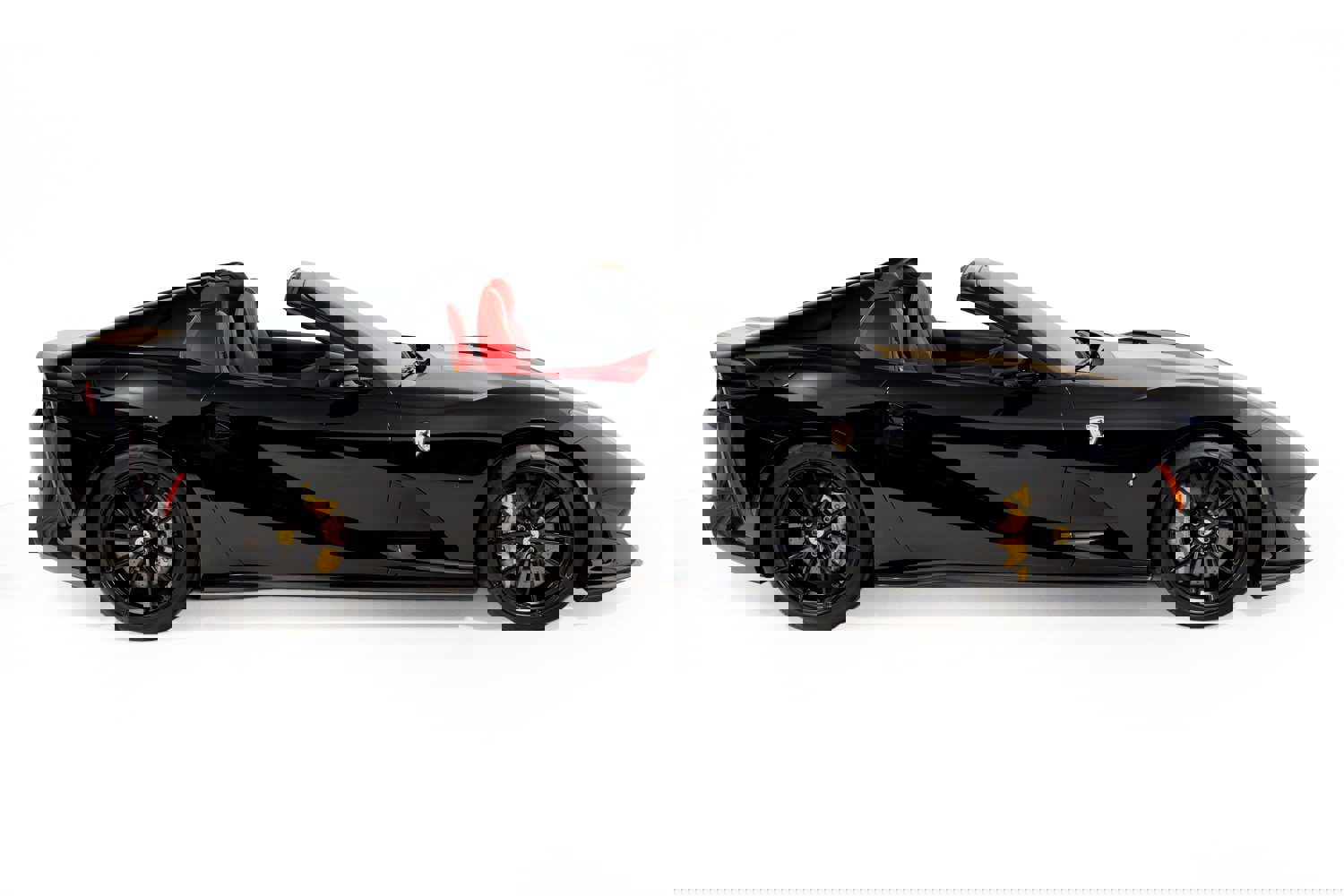 Used 2021 Ferrari 812 GTS image 20