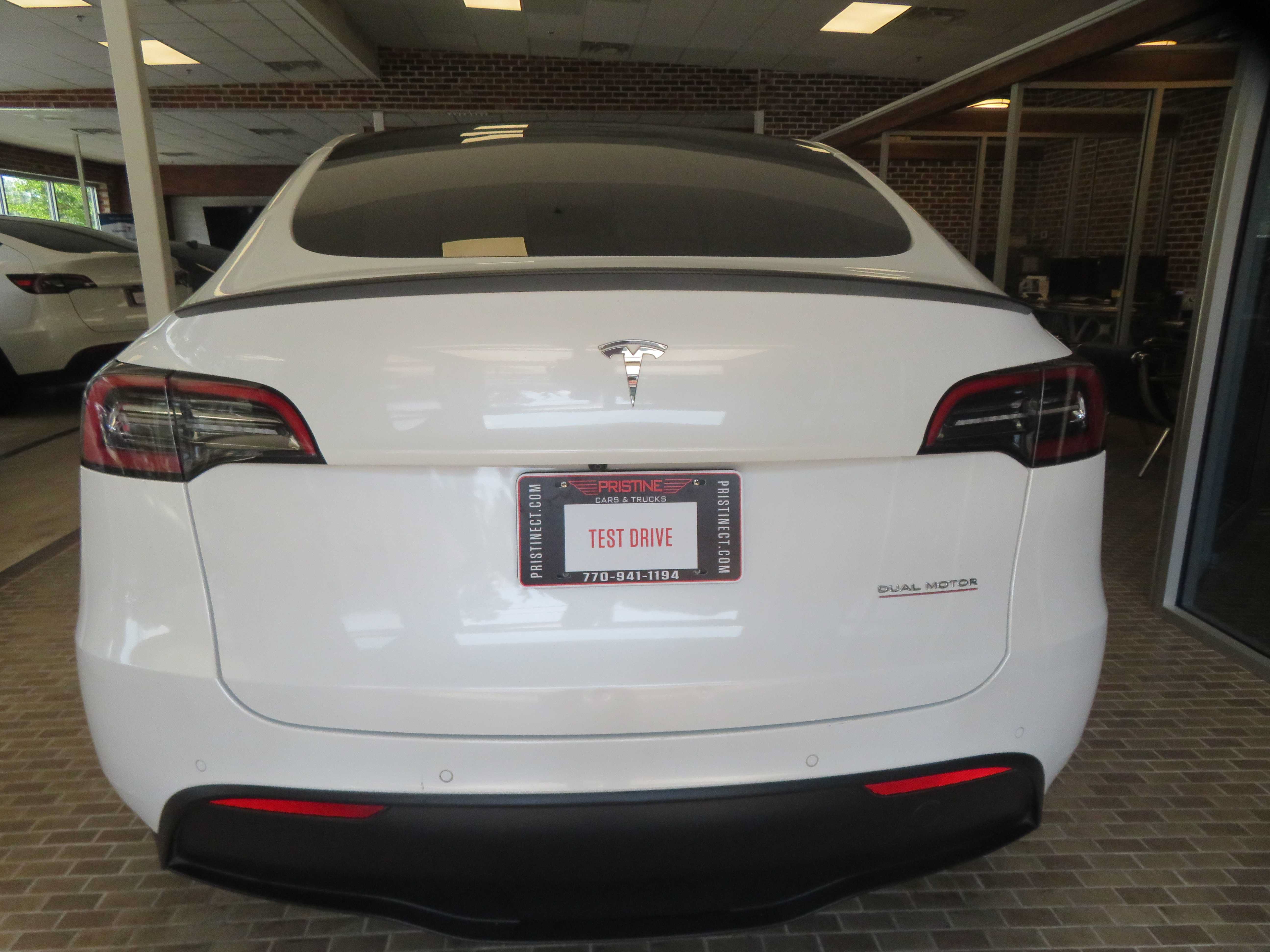 Used 2022 Tesla Model Y Performance AWD/4WD image 53