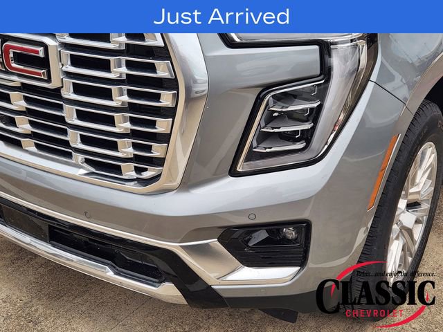 Used 2025 GMC Yukon Denali RWD image 11