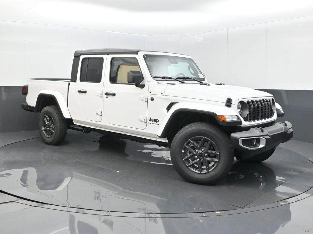 New 2025 Jeep Gladiator Sport image 1