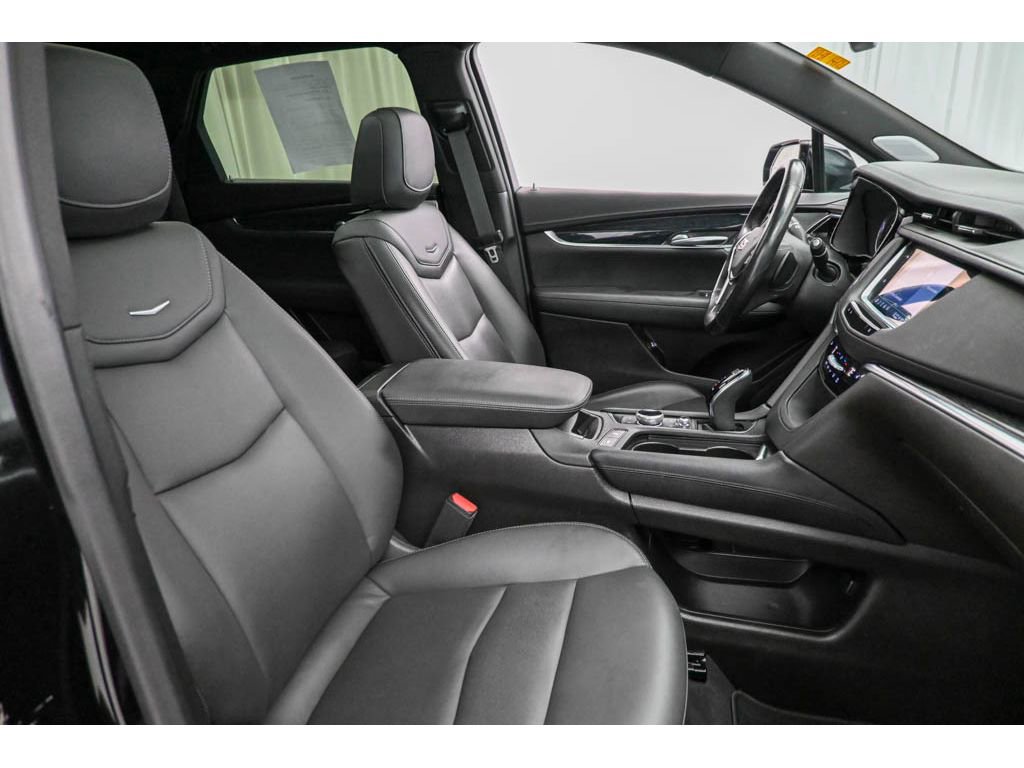 Certified 2023 Cadillac XT5 Premium Luxury image 16