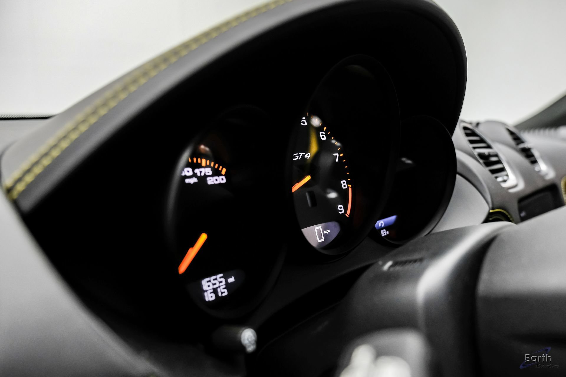 Used 2023 Porsche 718 Cayman GT4 RWD image 39