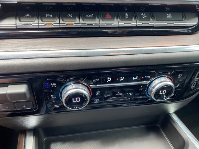 Used 2025 GMC Sierra 1500 SLT AWD/4WD image 18