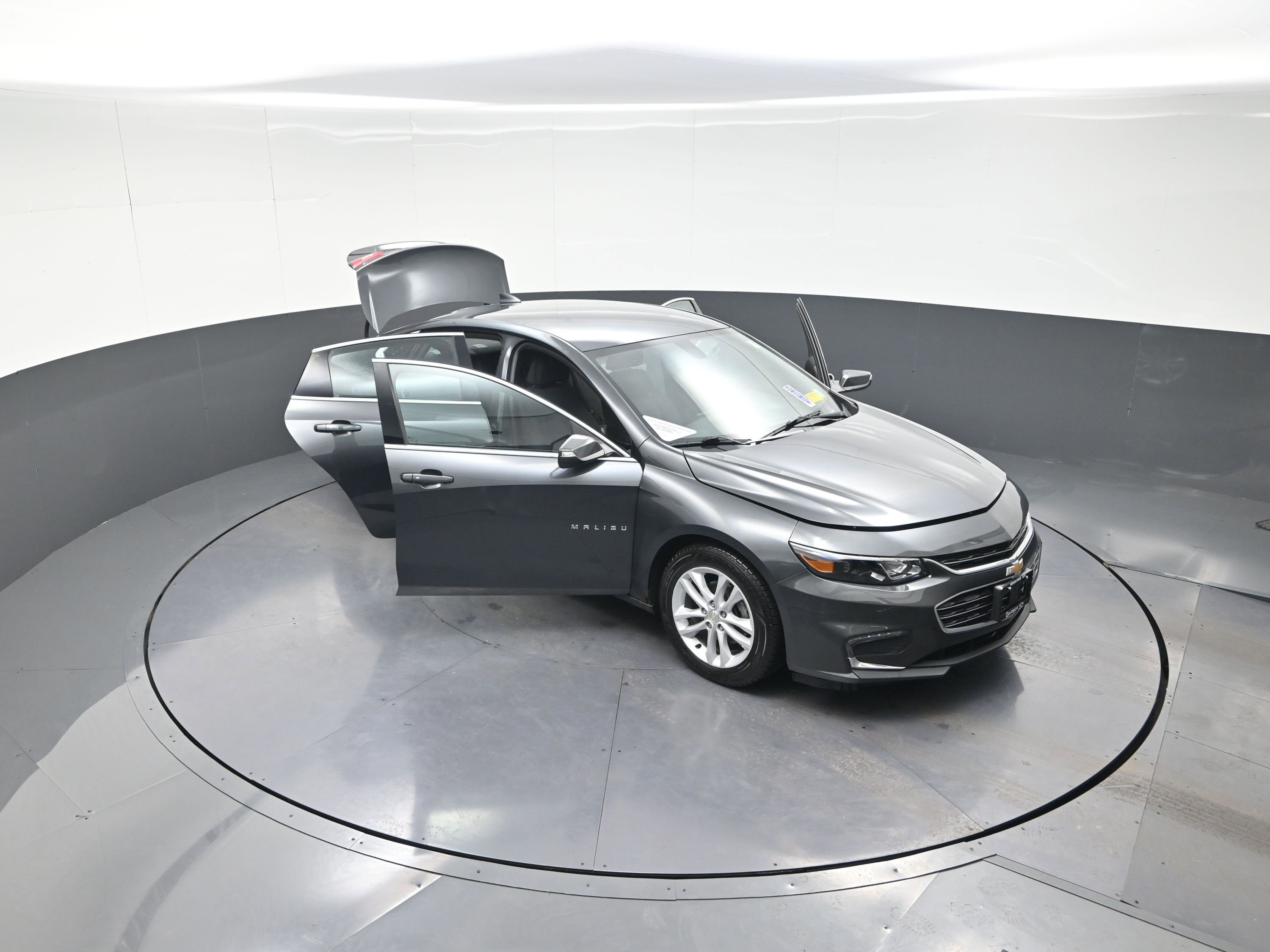 Used 2016 Chevrolet Malibu LT FWD image 15
